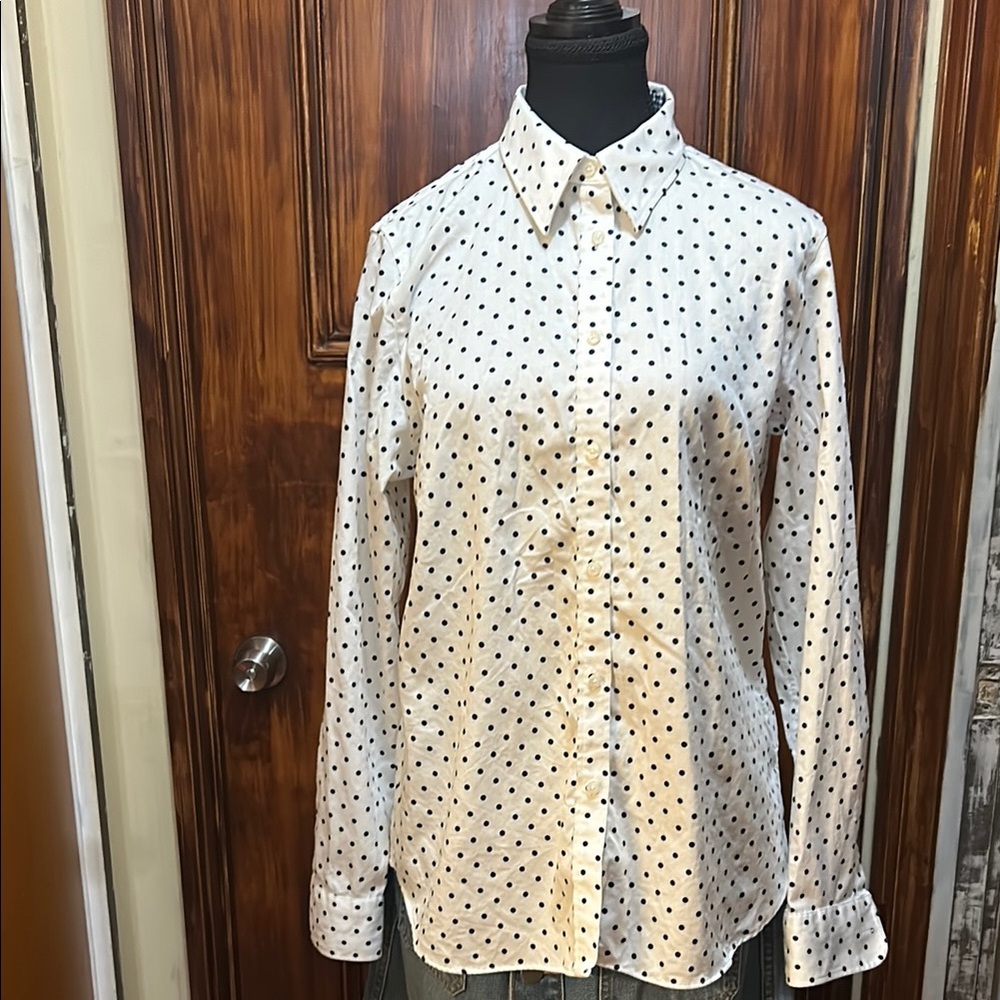 Chaps White and Blue Casual Button Down Shirt